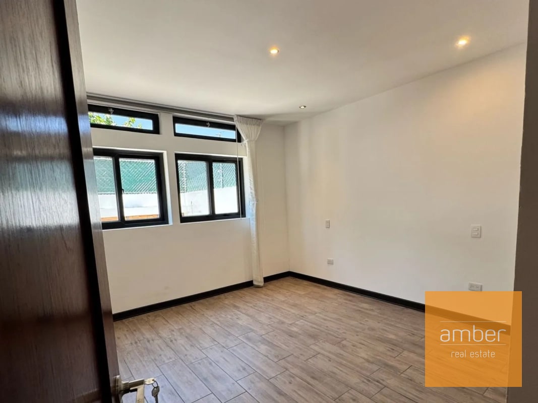 Apartamento amueblado en La Eskina, Zona 15 - 1