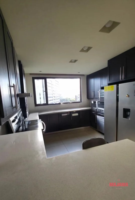 APARTAMENTO EN RENTA ZONA 10, CODIGO 28_AR11 - 12