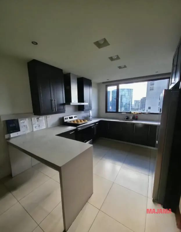 APARTAMENTO EN RENTA ZONA 10, CODIGO 28_AR11 — Apartamento en Alquiler en Zona 10, Guatemala, Ciudad — foto 12 de 13