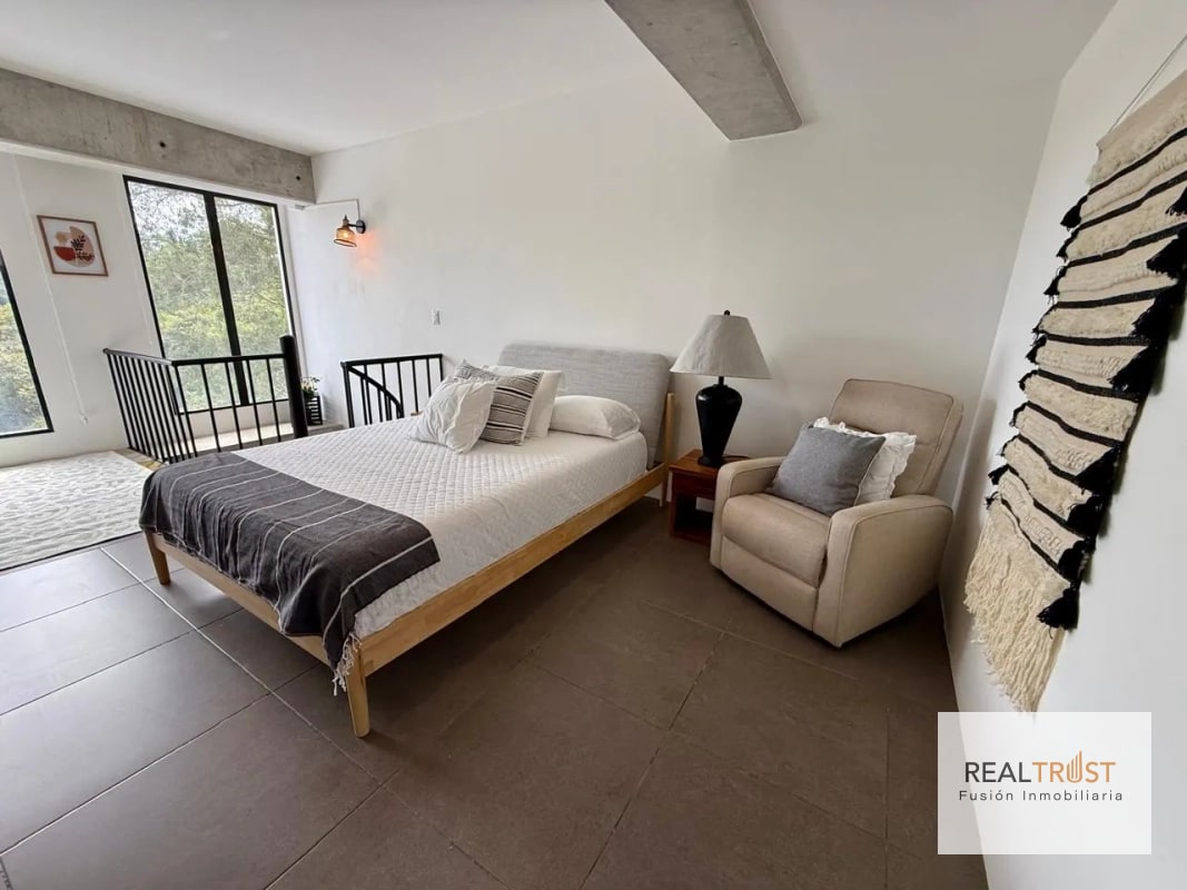 Rento apartamento tipo loft de una habitación en zona 10 - 8