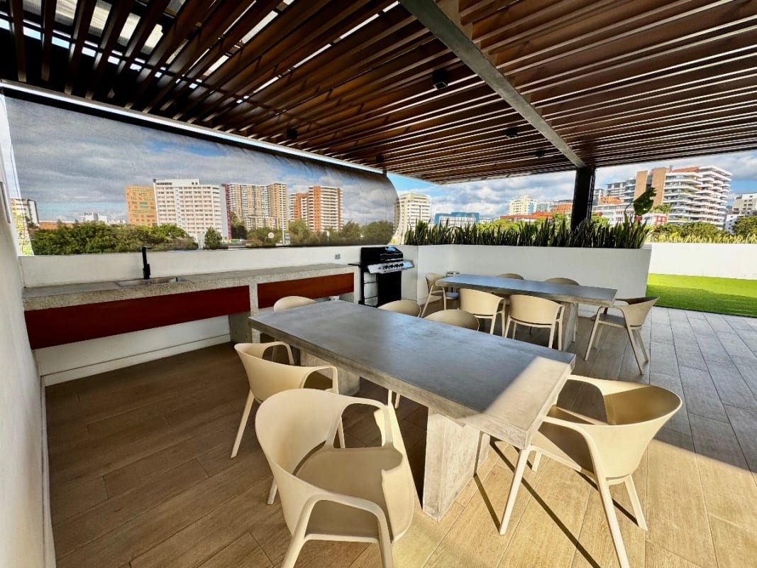 Apartamento de 3 dormitorios + cuarto de servicio en venta en zona 13 — Apartamento en Venta en Zona 13, Guatemala, Ciudad — foto 3 de 12