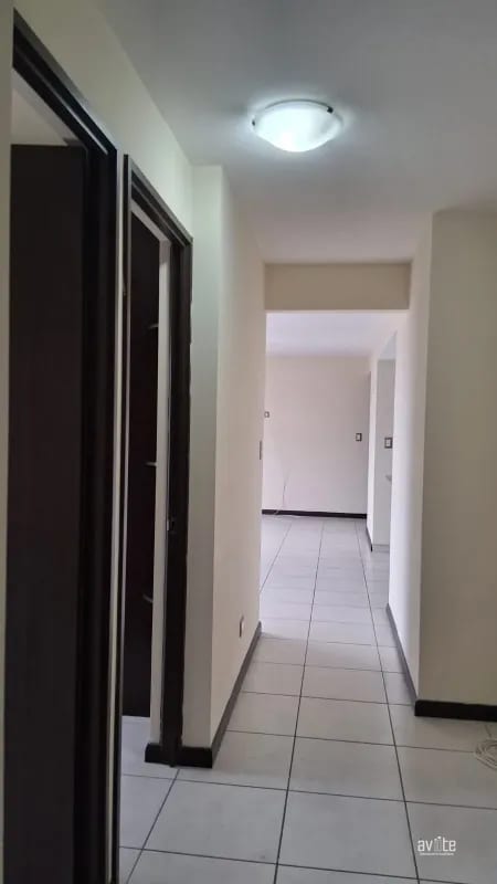 Condado Naranjo:   apartamento con linea blanca y 3 habitaciones en alquiler Q6,000 negociables — Apartamento en Alquiler en Condado Naranjo, Zona 4 Mixco, Guatemala, Ciudad — foto 4 de 8