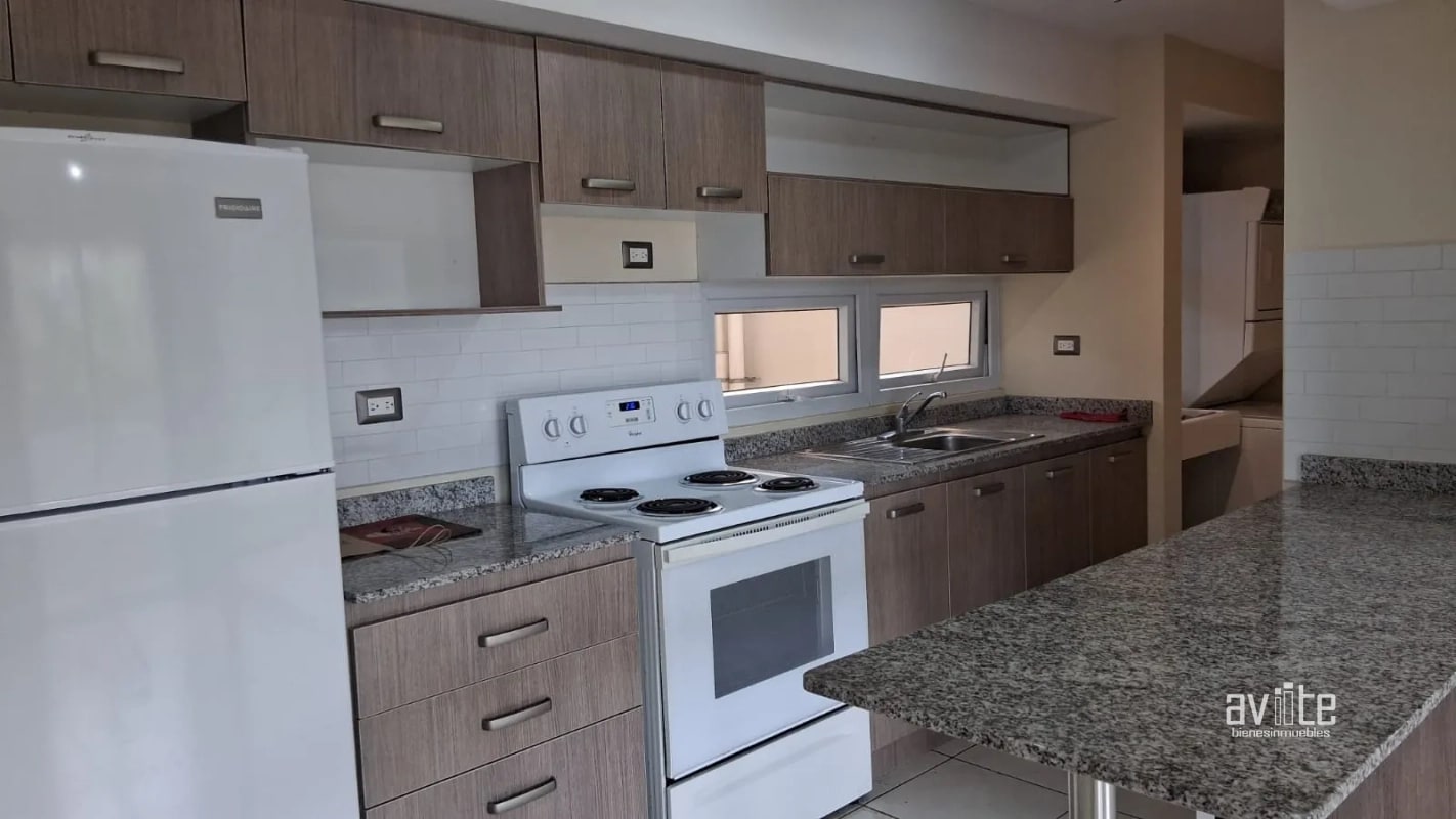 Condado Naranjo:   apartamento con linea blanca y 3 habitaciones en alquiler Q6,000 negociables - 4