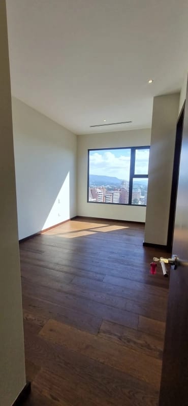 Apartamento en Venta para Estrenar Zona 10 — Apartamento en Venta en Zona 10, Guatemala, Ciudad — foto 8 de 15