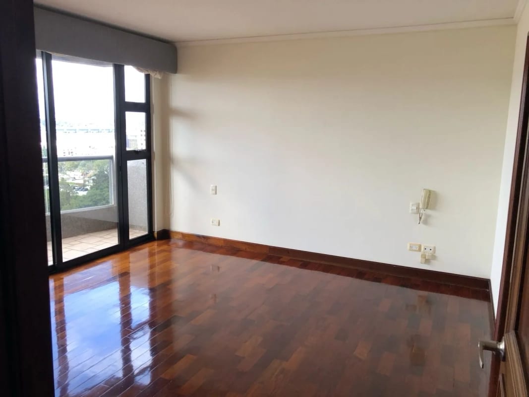 Apartamento en Venta Edificio Antiguo Zona 14 — Apartamento en Venta en Zona 14, Guatemala, Ciudad — foto 15 de 15