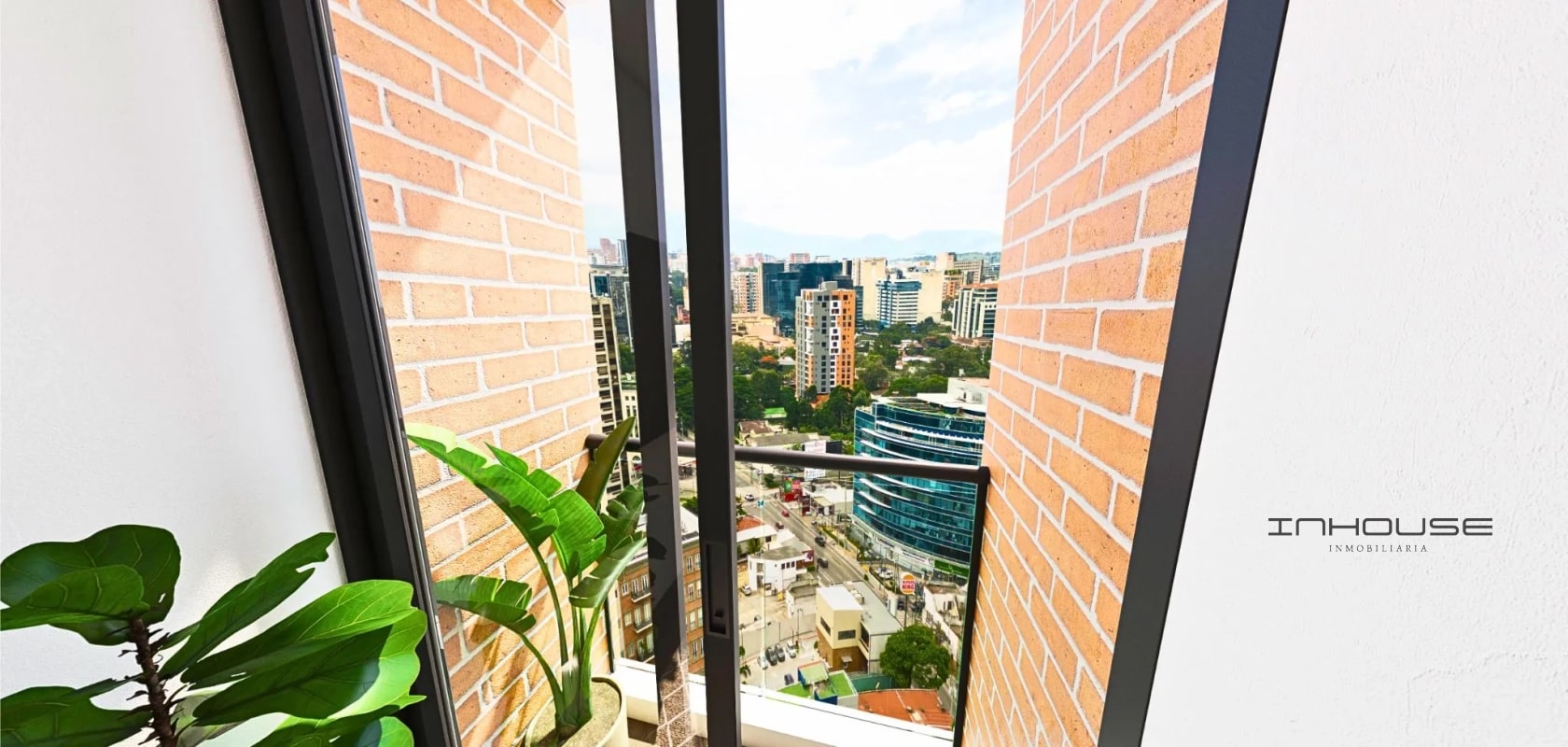 APARTAMENTO EN VENTA ZONA 10 EN PLANOS - 1