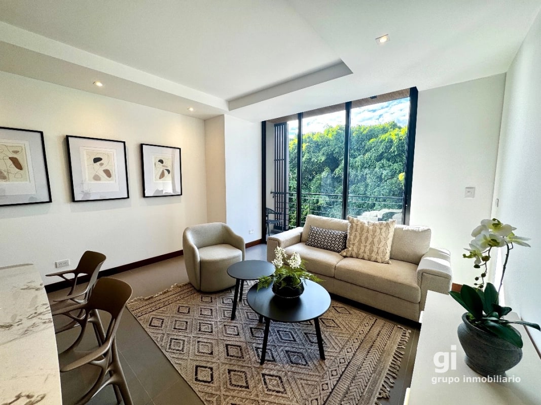 Apartamento de 2 dormitorios en venta en zona 13 - 17