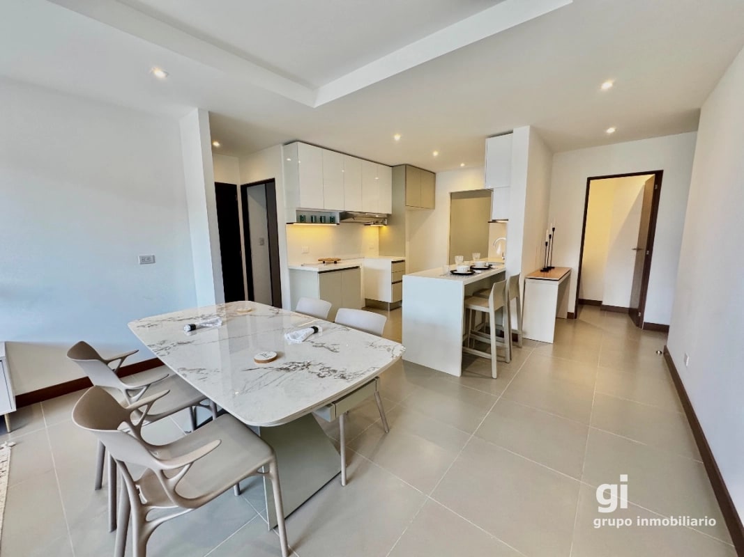 Apartamento de 2 dormitorios en venta en zona 13 - 7
