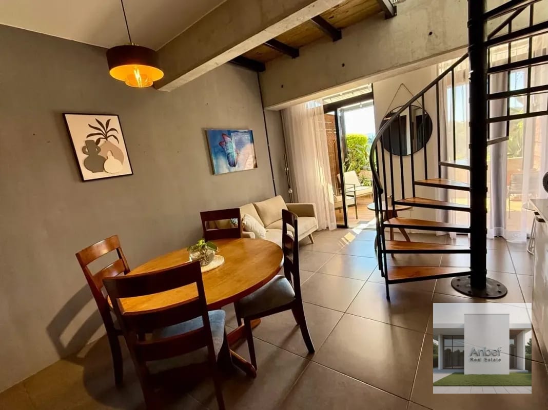Apartamento Amueblado tipo Loft Un Dormitorio Zona 10 — Apartamento en Alquiler en Fabra, Zona 10, Guatemala, Ciudad — foto 1 de 7