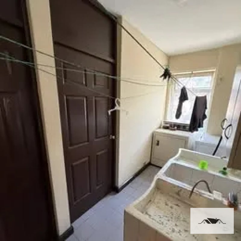 EN VENTA AMPLIO APARTAMENTO ZONA 15  209mts2 — Apartamento en Venta en Zona 15, Guatemala, Ciudad — foto 3 de 5
