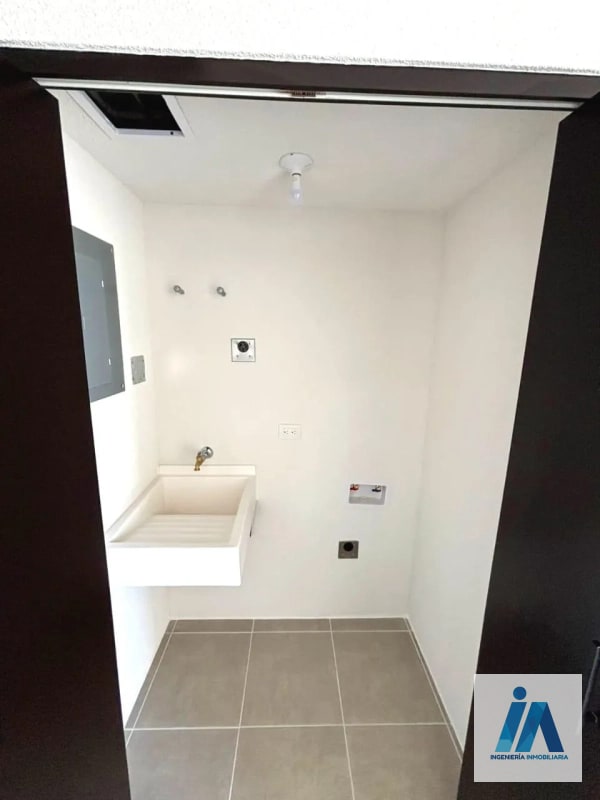 APARTAMENTO EN VENTA / ALQUILER – 📍Edificio Esenta, Zona 12 | Ubicación céntrica - 1