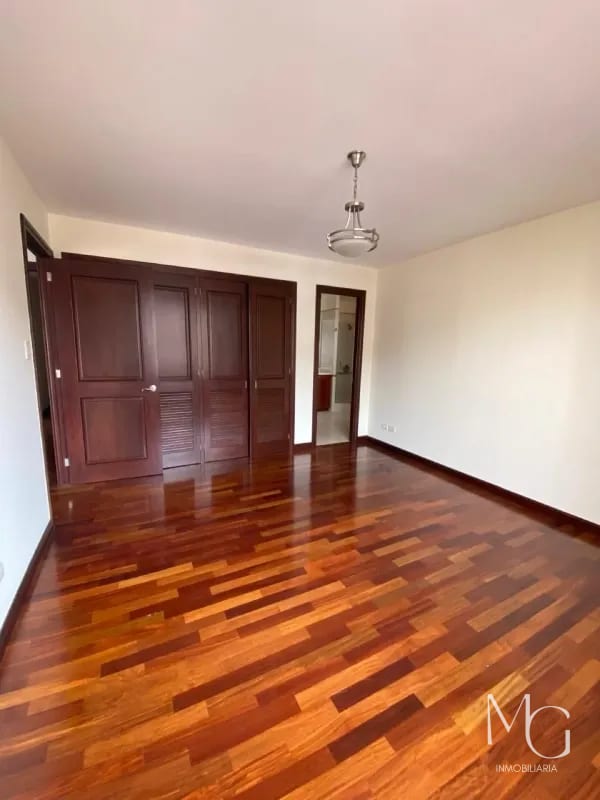 Apartamento en venta zona 14 — Apartamento en Venta en Zona 14, Guatemala, Ciudad — foto 10 de 11
