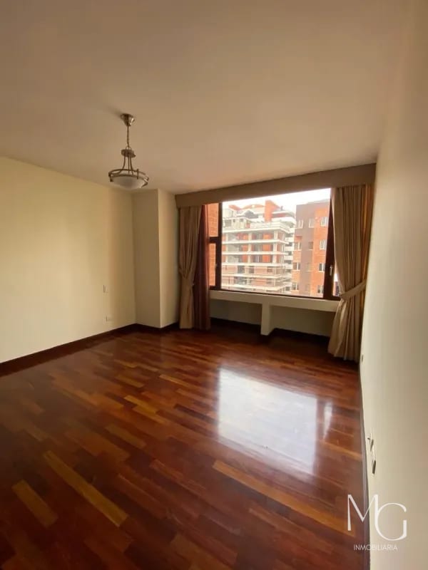 Apartamento en venta zona 14 — Apartamento en Venta en Zona 14, Guatemala, Ciudad — foto 9 de 11