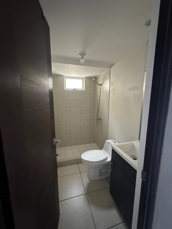 VENTA DE APARTAMENTO EN CONDADO NARANJO/ALEGRIA/Z.4 MIXCO — Apartamento en Venta en Condado Naranjo, Zona 4 Mixco, Guatemala, Ciudad — foto 4 de 16