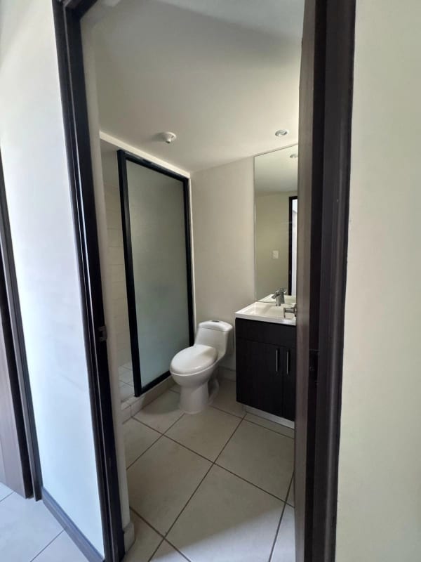 VENTA DE APARTAMENTO EN CONDADO NARANJO/ALEGRIA/Z.4 MIXCO — Apartamento en Venta en Condado Naranjo, Zona 4 Mixco, Guatemala, Ciudad — foto 2 de 16