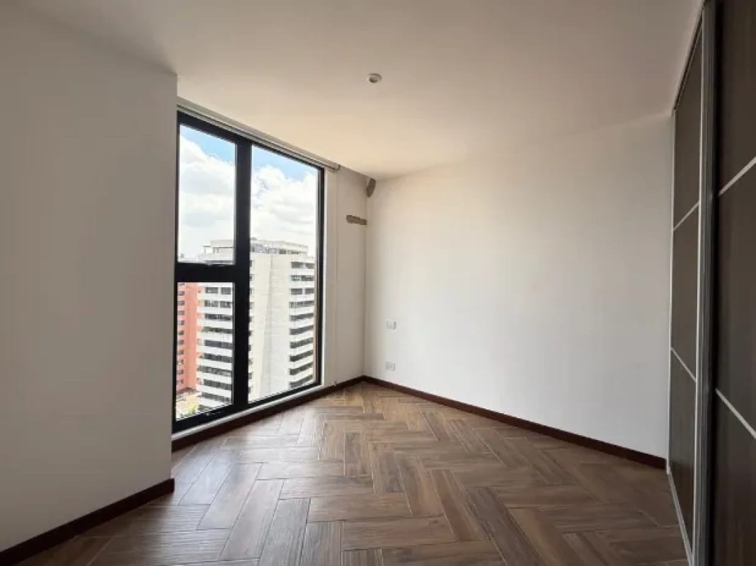 Apto en renta en NAORI zona 10 — Apartamento en Venta en Naori, Zona 10, Guatemala, Ciudad — foto 3 de 5