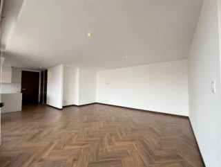 Apto en renta en NAORI zona 10 — Apartamento en Venta en Naori, Zona 10, Guatemala, Ciudad — miniatura 4 de 5