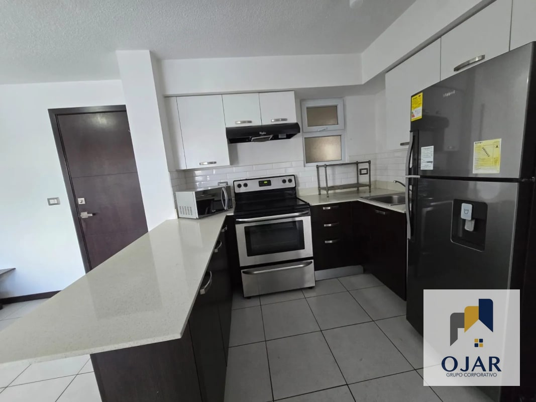 Apartamento en Venta zona 11, Condominio Vistas de las Charcas - 9
