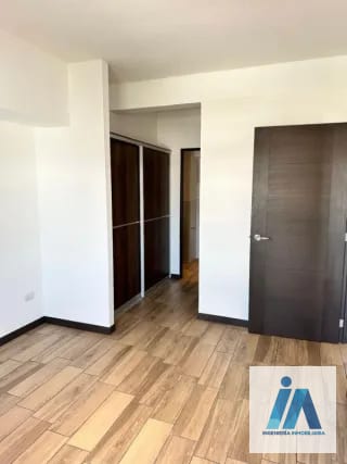 APARTAMENTO EN APARTAMENTO EN VENTA / ALQUILER - 📍Torre Pamplona 14 calle , zona 13  | Nivel alto — Apartamento en Venta en Zona 13, Guatemala, Ciudad — miniatura 9 de 13