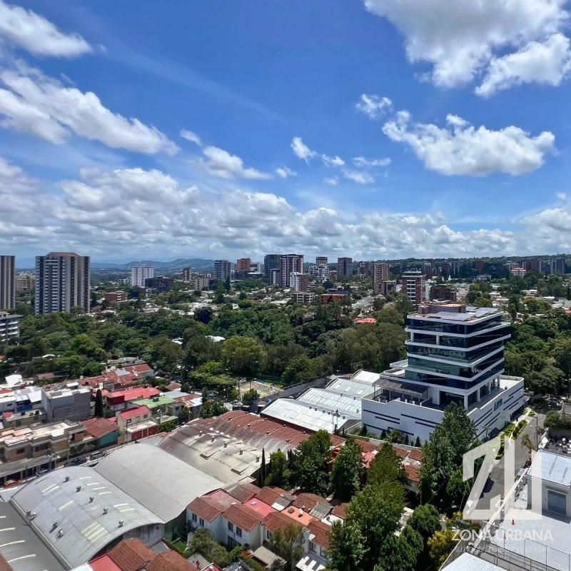 Penthouse de dos niveles con vista panorámica en Edificio Veinti4, Zona 10 - 6