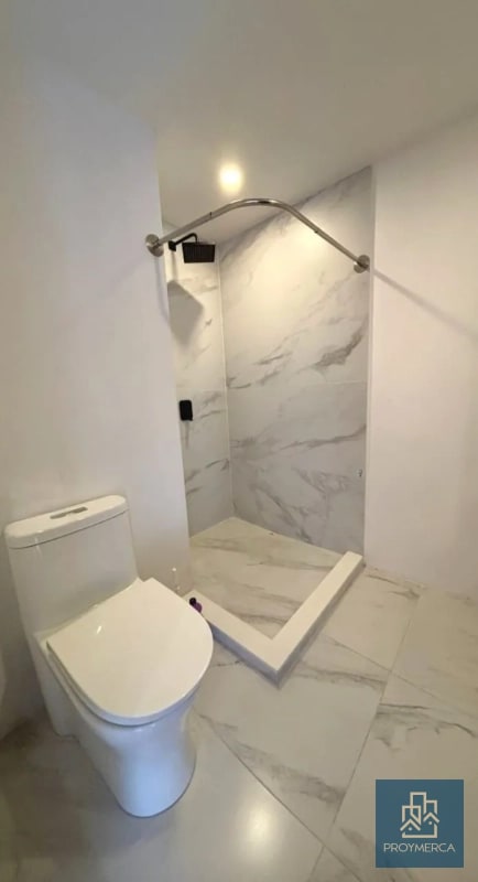 Apartamento con excelente ubicación en venta, Edifico Céntrico, Zona 5 - 9