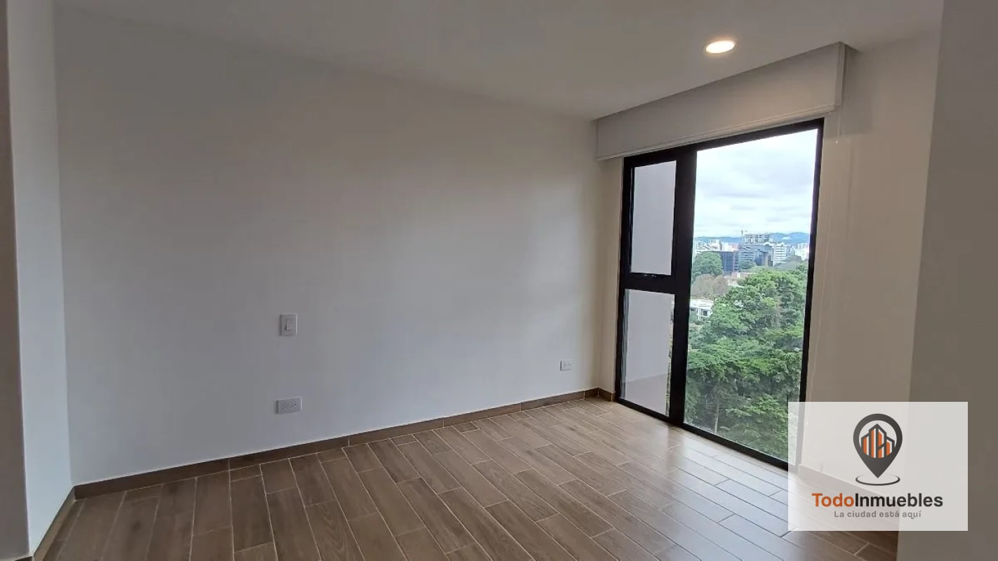 Apartamento en Renta en Parque 14 - 12