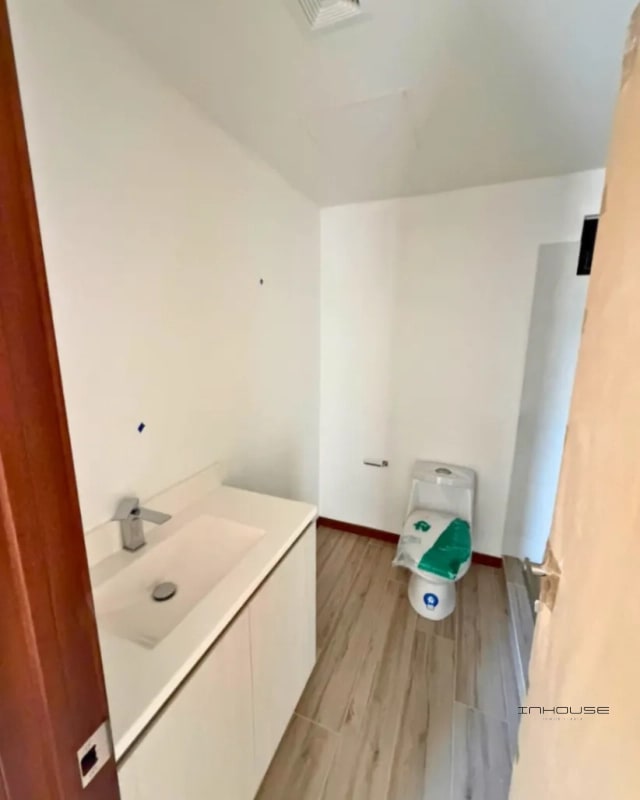 APARTAMENTO EN VENTA ZONA 10, NEO - 4