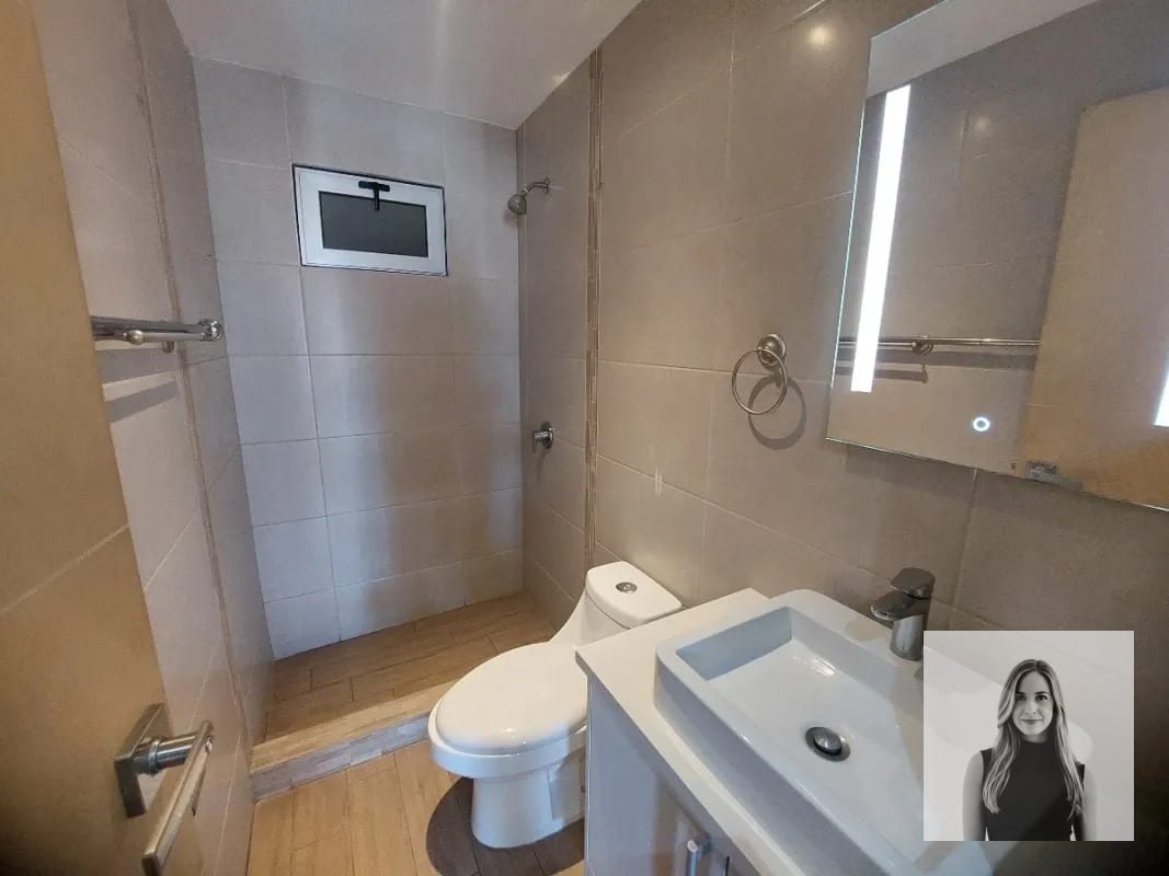 VENTA APTO. CITY HAUS ZONA 10 - Miniatura 11