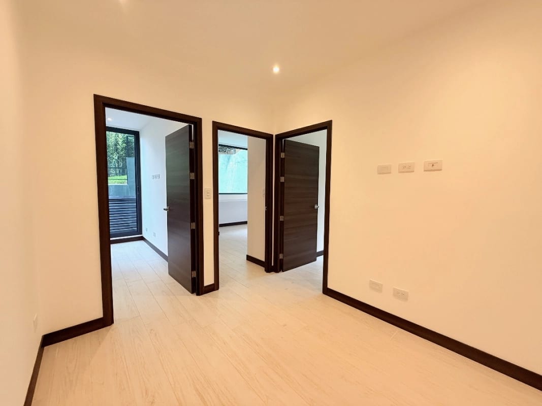 LINDO APARTAMENTO EN VENTA SPAZIO ZONA 16 — Apartamento en Venta en Zona 16, Guatemala, Ciudad — foto 7 de 8
