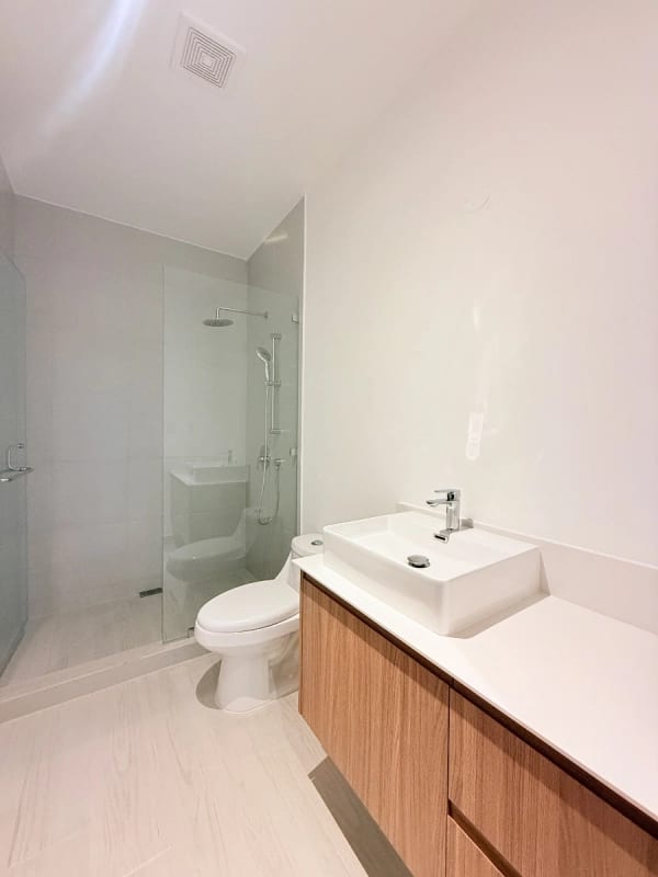 LINDO APARTAMENTO EN VENTA SPAZIO ZONA 16 — Apartamento en Venta en Zona 16, Guatemala, Ciudad — foto 3 de 8
