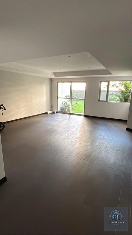 Lindo apartamento en edificio Attica, Zona 14 - 14