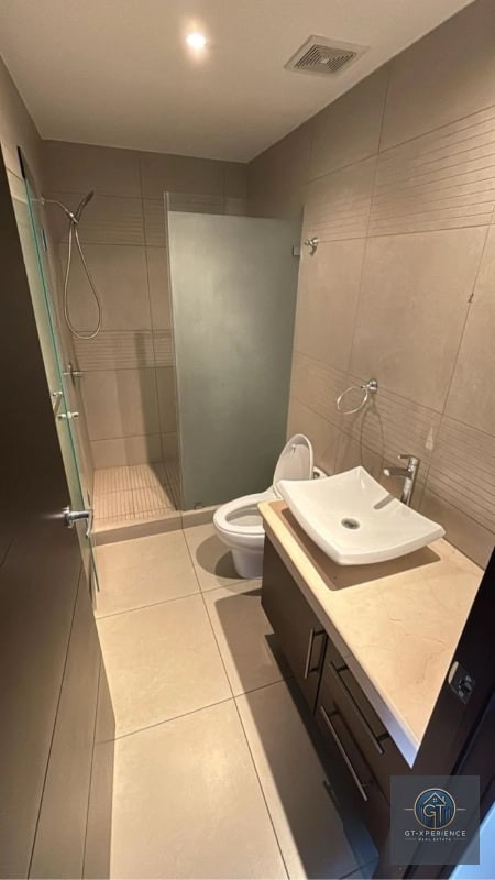 Lindo apartamento en edificio Attica, Zona 14 - 6