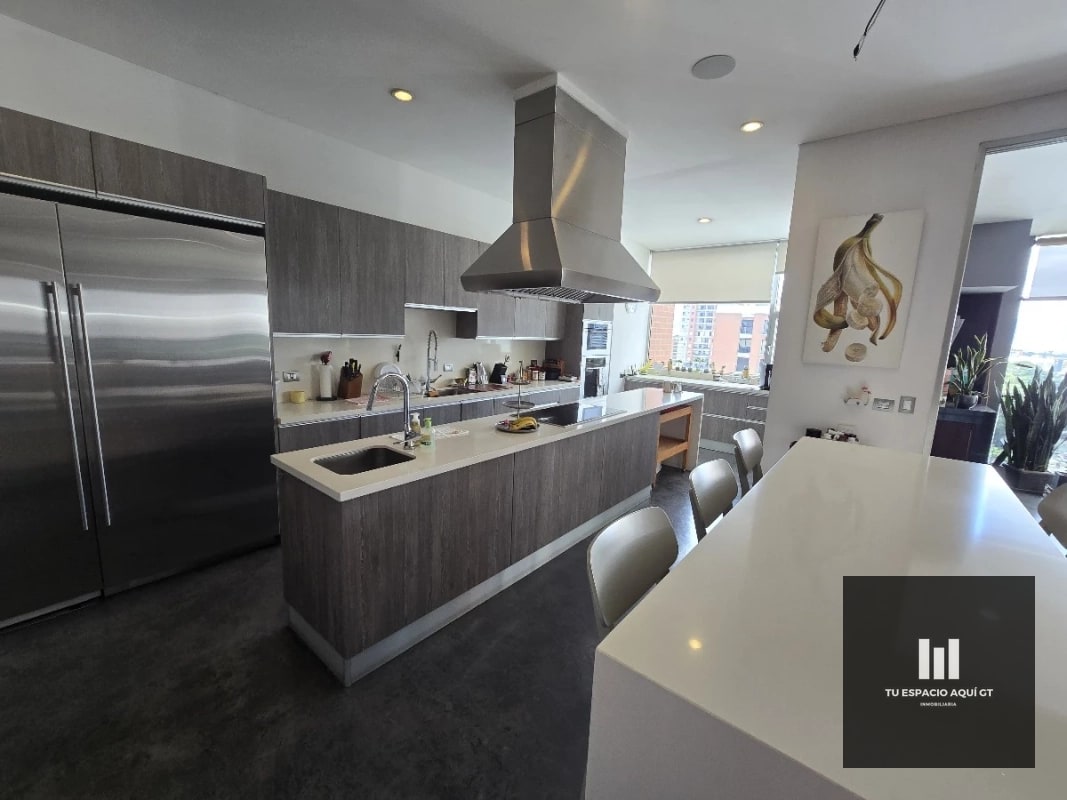 Hermoso Penthouse en Venta en Zona 10 - 13