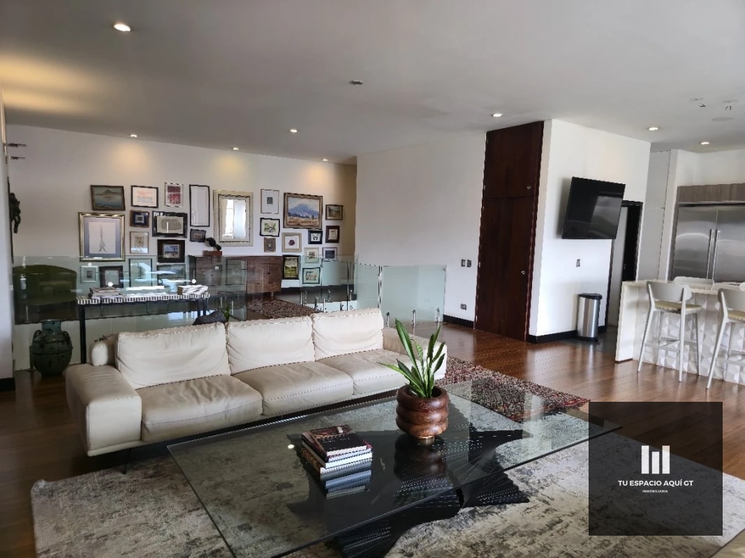 Hermoso Penthouse en Venta en Zona 10 - 12