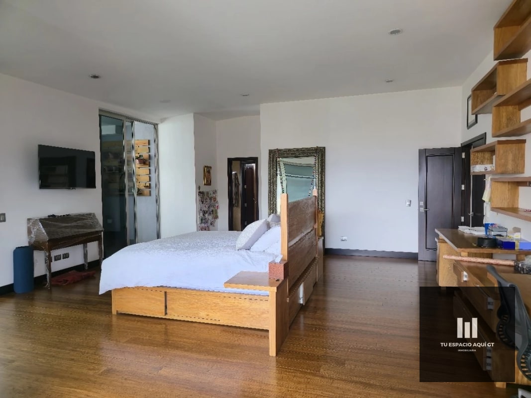 Hermoso Penthouse en Venta en Zona 10 - 10