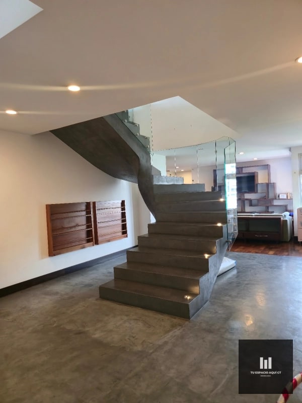 Hermoso Penthouse en Venta en Zona 10 - 7