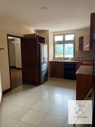 Apartamento en renta en Oakland, zona 10 — Apartamento en Alquiler en Zona 10, Guatemala, Ciudad — miniatura 6 de 16
