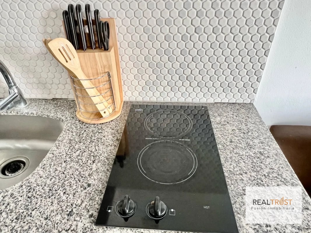 Se vende lindo apartamento en 4 Grados Norte, Edificio 4 Venezia, totalmente amueblado. - 2