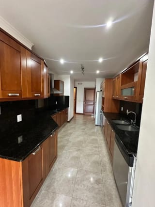 Apartamento amplio en renta – TADEUS, Zona 14, $2400 — Apartamento en Alquiler en Tadeus, Zona 14, Guatemala, Ciudad — miniatura 9 de 14