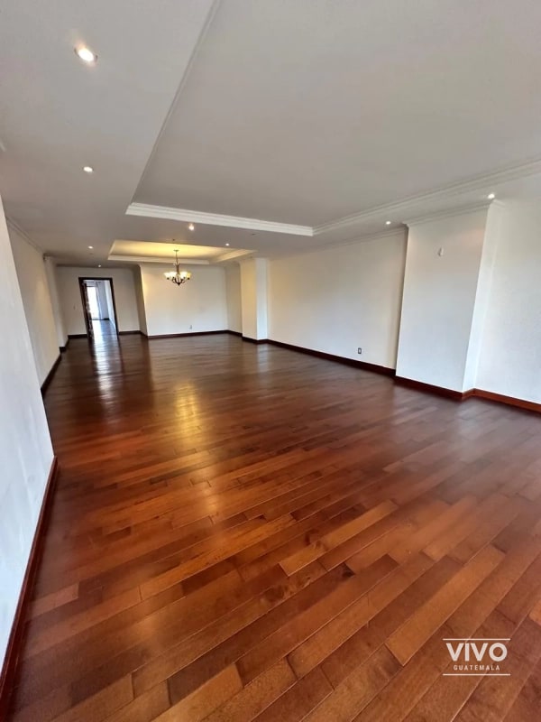 Apartamento amplio en renta – TADEUS, Zona 14, $2400 - 2