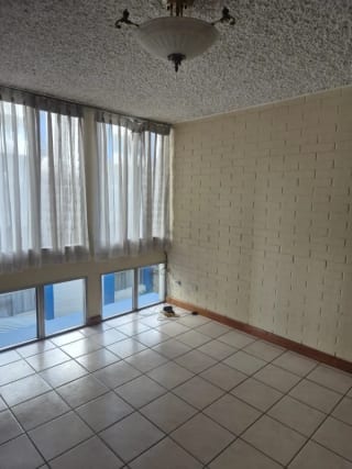 Apartamento en Casa Sta Mònica zona 10 — Apartamento en Alquiler en Zona 10, Guatemala, Ciudad — miniatura 12 de 14