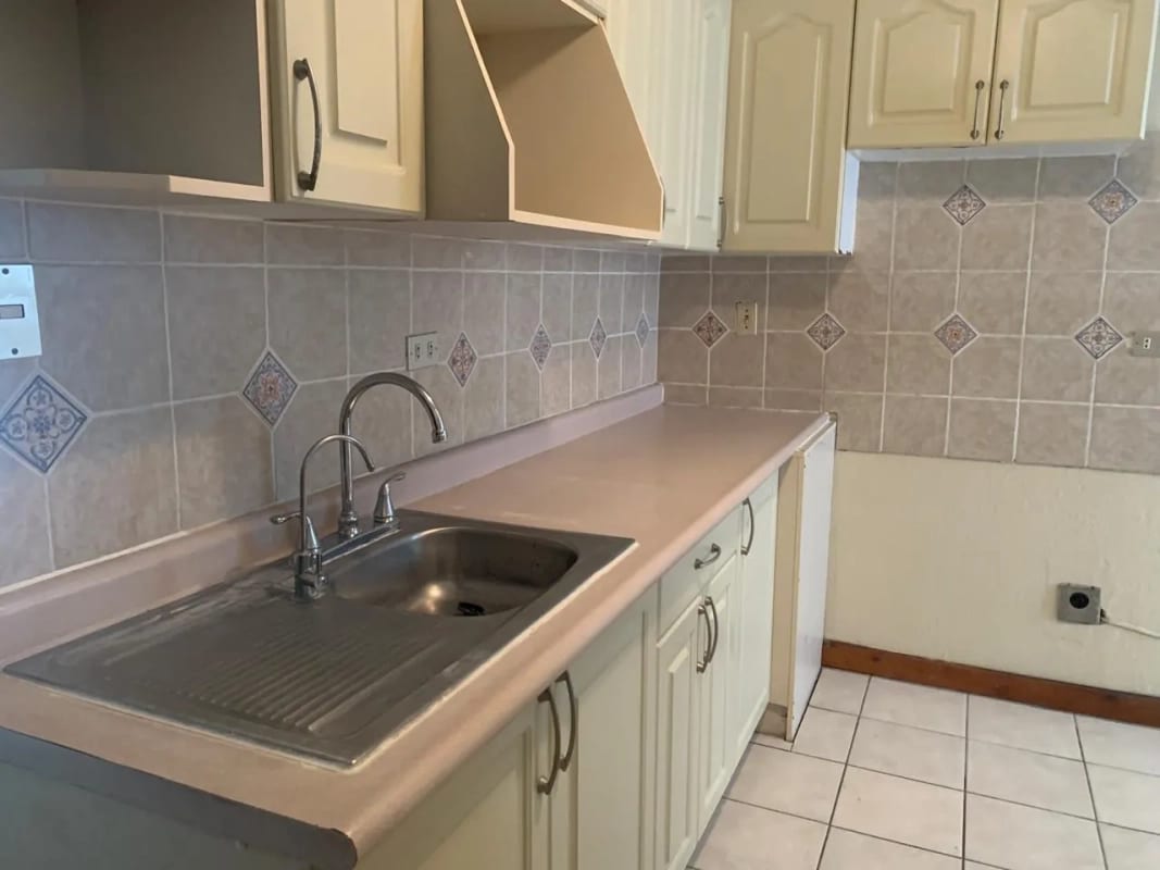 Apartamento en Casa Sta Mònica zona 10 — Apartamento en Alquiler en Zona 10, Guatemala, Ciudad — foto 10 de 14