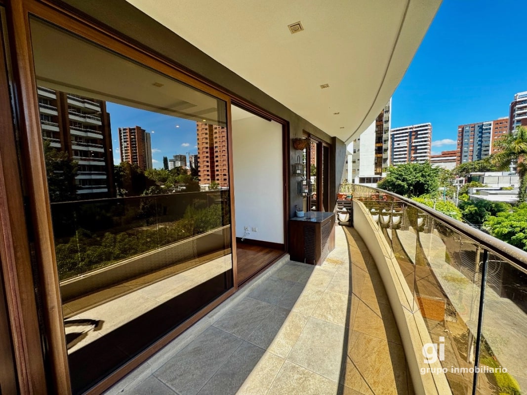 Apartamento de 200 m2 en venta zona 14 - 6