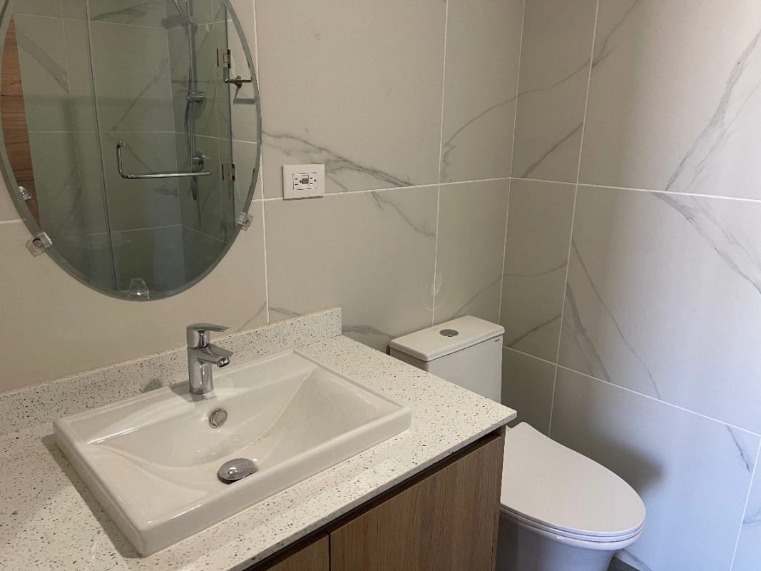 APARTAMENTO RENTA ZONA 15 VH1., 94 MTS2, 3 DORMITORIOS.2 PARQUEOS $1,350 — Apartamento en Alquiler en Vista Hermosa I, Zona 15, Guatemala, Ciudad — foto 2 de 6