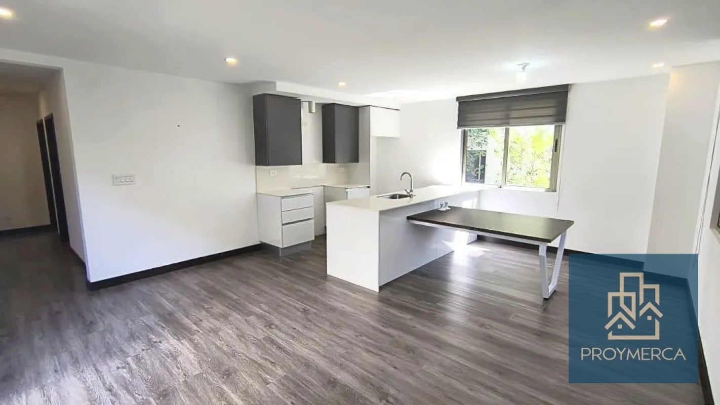 Apartamento con jardín en venta, Edificio Iridia, Zona 13 - 12