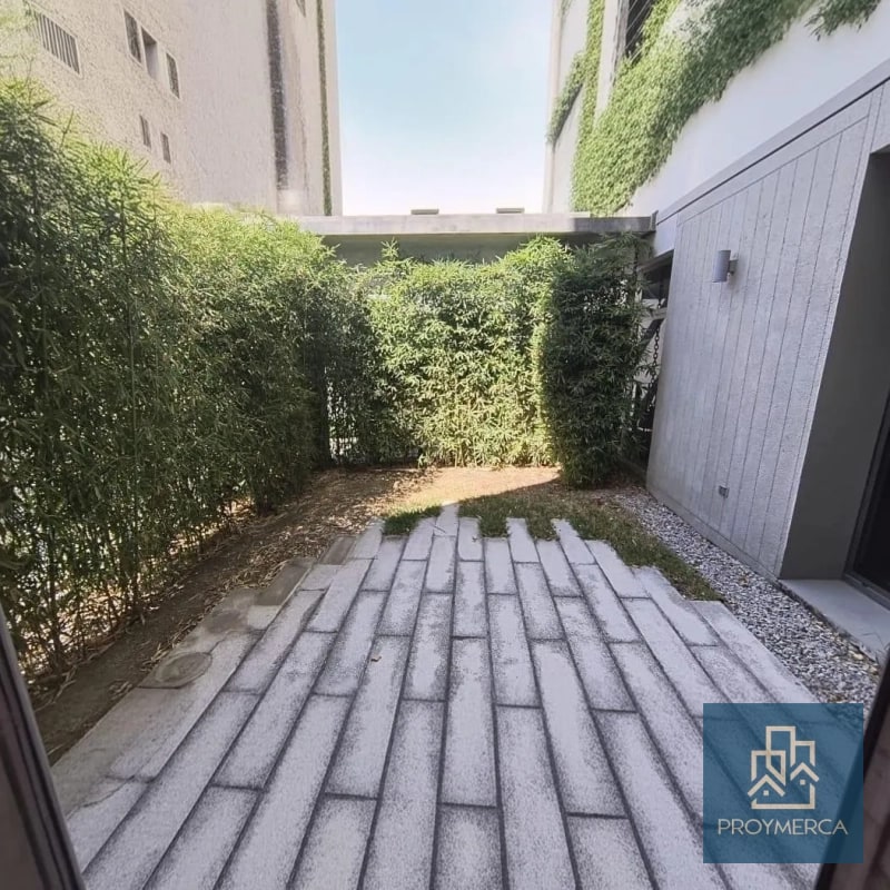 Apartamento con jardín en venta, Edificio Iridia, Zona 13 - 11