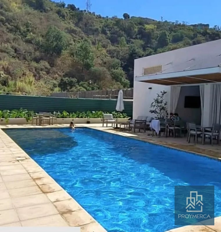Apartamento con jardín en venta, Edificio Iridia, Zona 13 - 7
