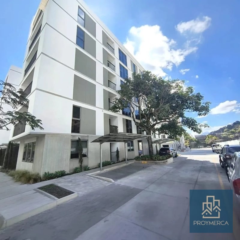 Apartamento con jardín en venta, Edificio Iridia, Zona 13 - 2