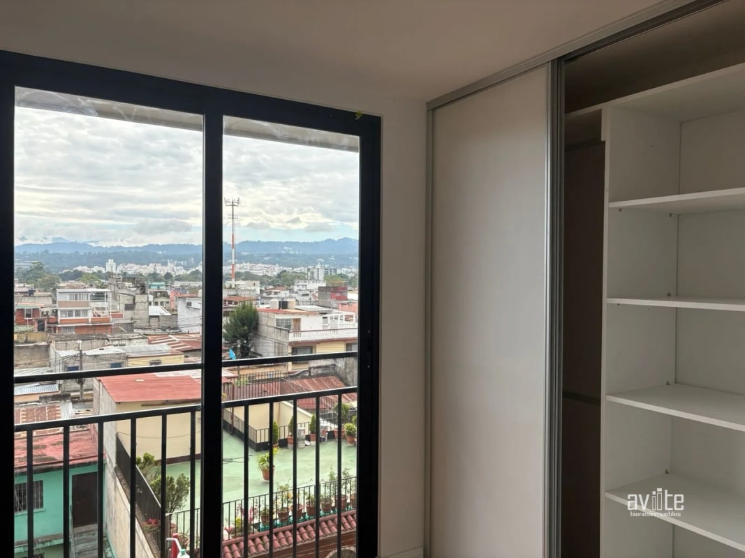 Apartamento tipo estudio en alquiler en Centrico, zona 5.    Q5,500.00 incluye linea blanca. - 9