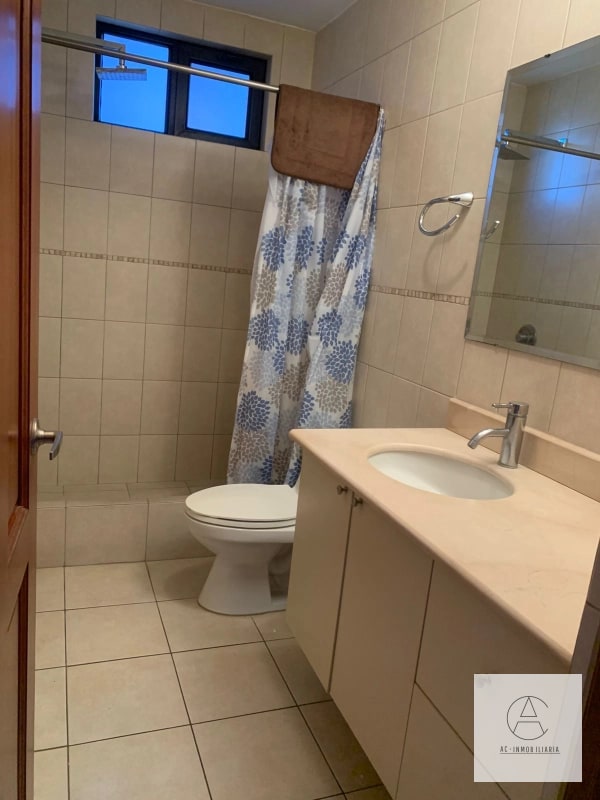 Apartamento en venta zona 14. 2 habitaciones - 12